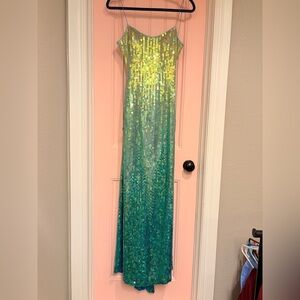 NWT Vintage Caché Emerald Sequin Silk Evening Gown - Size 6 - $328 Retail